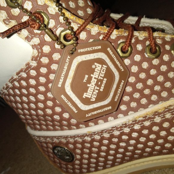 Vent Tech Timberlands - Picture 2 of 3